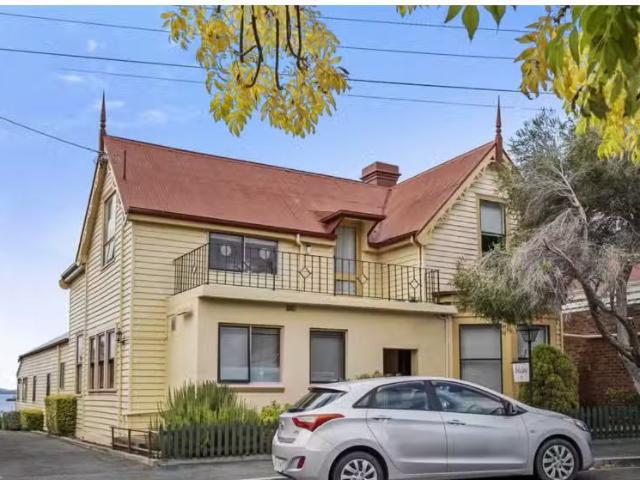 4/1 Crelin Street, Battery Point Apartment for rent Listed by.