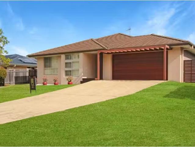 41 Currawong Drive, Port Macquarie House for rent Listed by R.