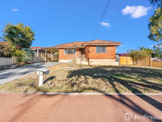 41 Diana CrescentLockridge WA 6054, Australia