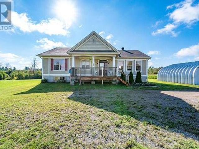 41 Dombroskie Road, Whitewater Region, ON, K0J 1Y0 house for sale | Listing ID X13744 | Royal LePage