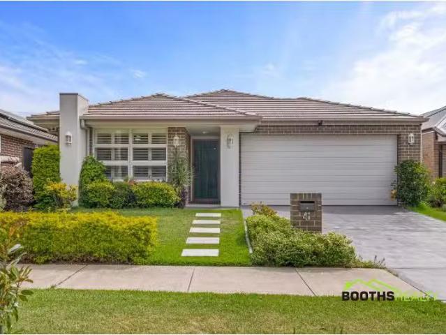 41 Fairmont Boulevard, Hamlyn Terrace House for rent Listed b.