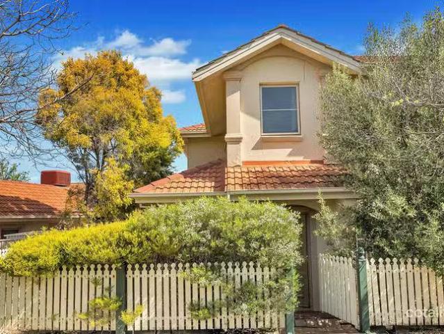 4/1 Goodwin Circuit, Golden Grove, SA 5125