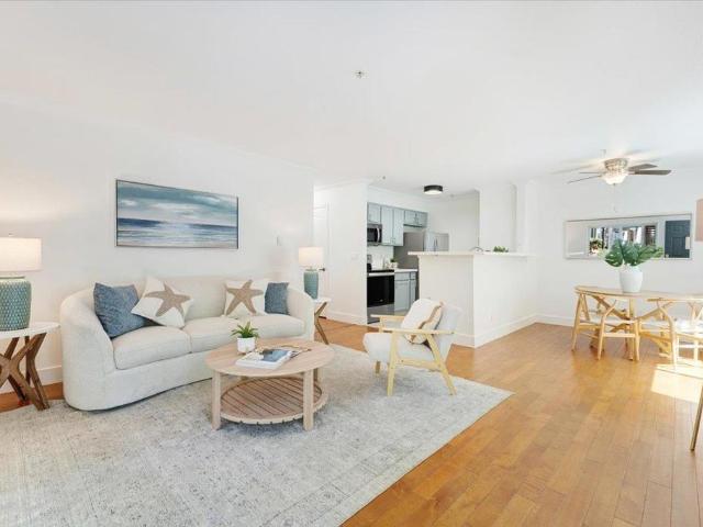 41 Grandview Street 1203