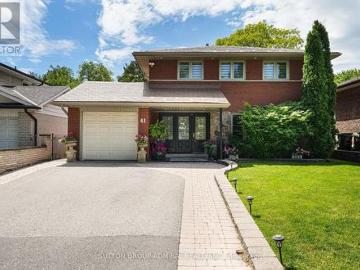 41 Hamptonbrook Drive, Toronto, ON, M9P 1A2 house for sale | Listing ID W13484 | Royal LePage