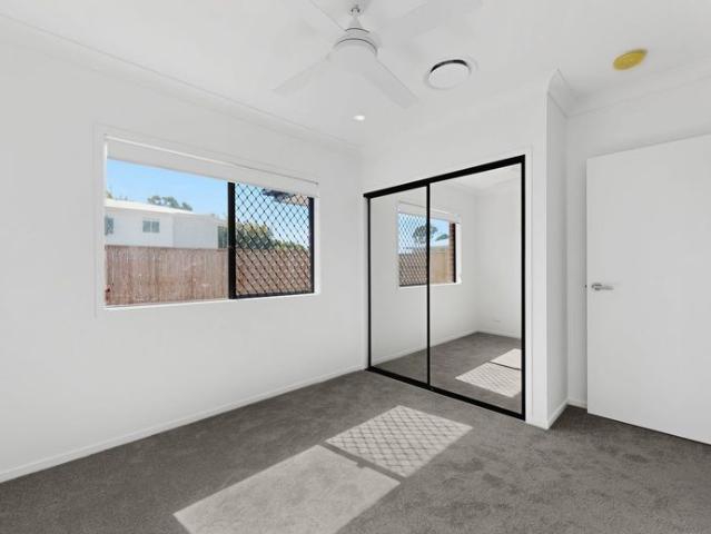 41 HERALD ST KALLANGUR QLD 4503