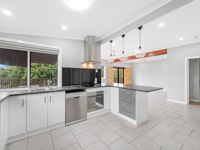 41 Higgins Street West Gladstone, QLD 4680