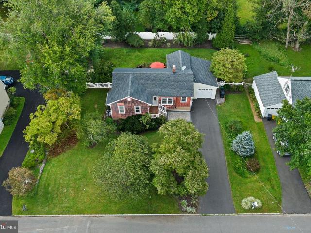 41 Hillside Avenue