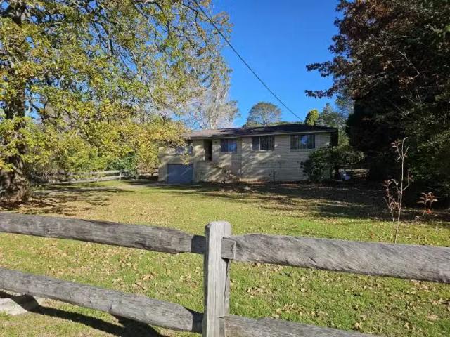 41 Illawarra Highway, MOSS VALE House for rent Listed by Rent.