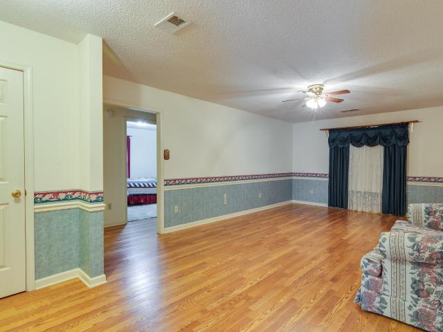41 kingston dr