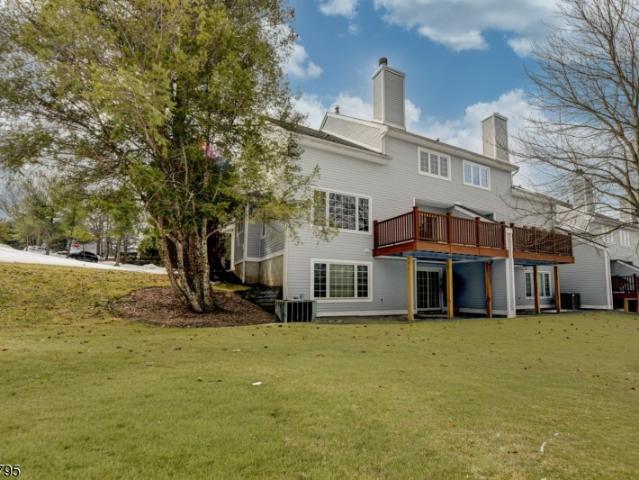 41 Lakeview Ter