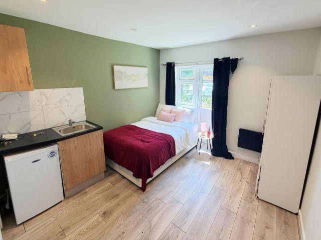 41 Lime Grove, Guildford 1 bedroomProperty for lettings Seymours