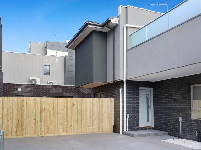 4/1 Lindsay Street, Glenroy | Victoria Real Estate Agency