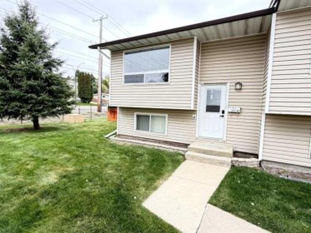 41 Link Court Sw, Medicine Hat, AB, T1A 7X6 townhouse for sale | Listing ID A2334 | Royal LePage