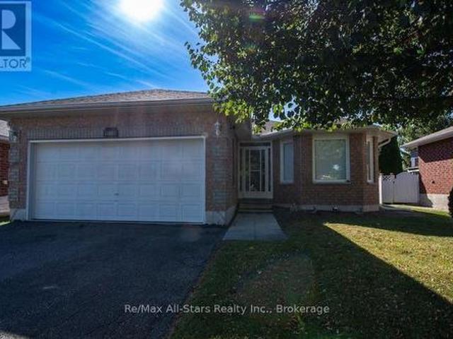 41 Mcgibbon Boulevard, Kawartha Lakes Lindsay, ON, K9V 6G4 house for sale | Listing ID X13818 | Royal LePage