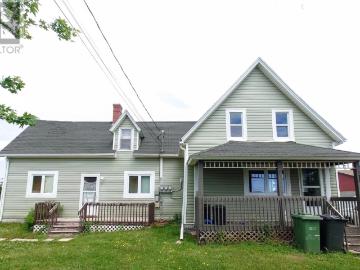 41 Main Drive East