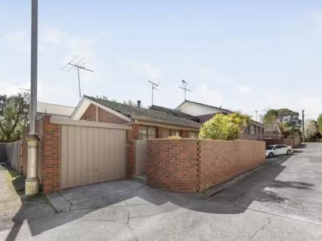 4/1 Maling Road, Canterbury VIC 3126 Unit Auction