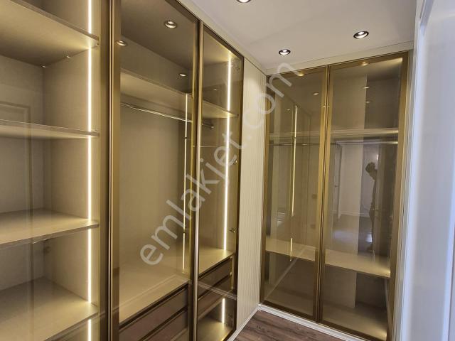 4+1 Çınarlı Tripleks Sıfır Villa 3balkon Havuz 200m2 Otopark 300m Arsa Teras G.oda 2banyo Barbekü