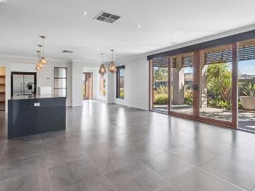 41 Newmarket Parade, Mickleham, VIC 3064 House for Rent Ray White Craigieburn