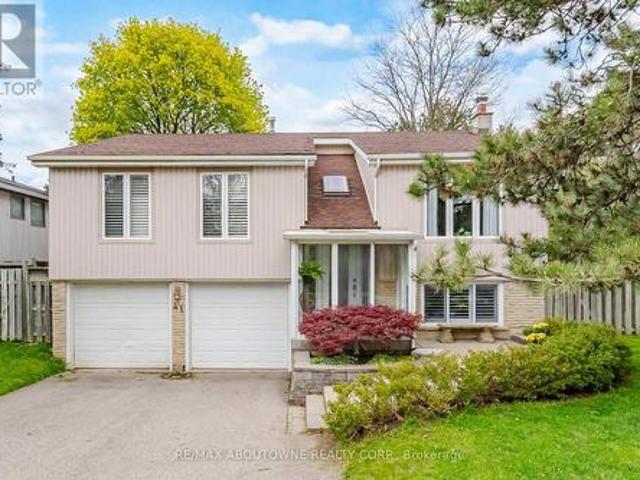 41 Plainsman Road, Mississauga, ON, L5N 1C4 house for sale | Listing ID W13492 | Royal LePage