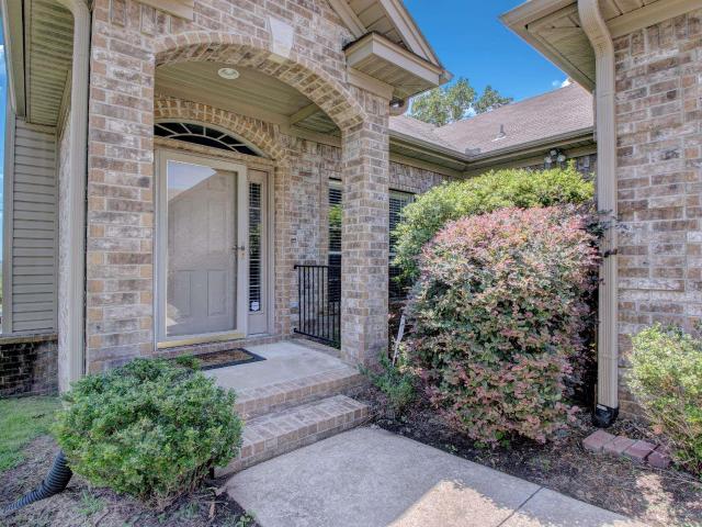 41 Reservoir Heights Drive