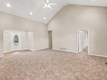 41 Rolling Ridge Ct