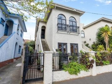 4/1 Ruskin Street, Elwood VIC 3184 Apartment For Rent | Domain