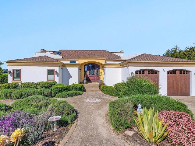 41 S Circle Drive