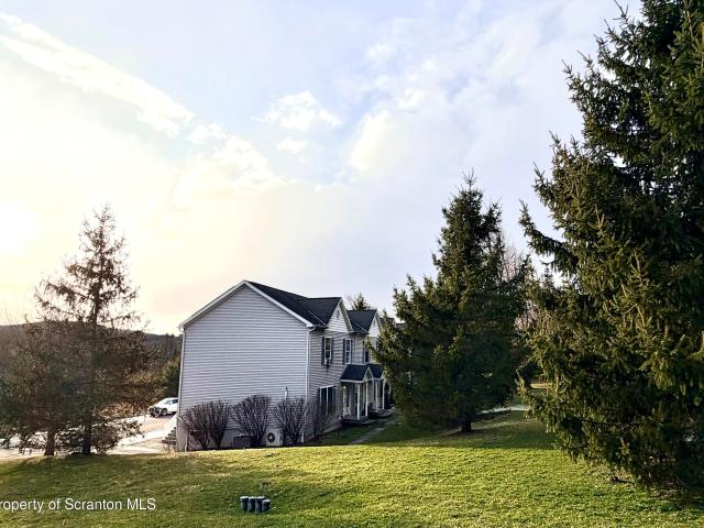 41 S Waterford Rd, Dalton, PA 18414 | MLS #SC261095