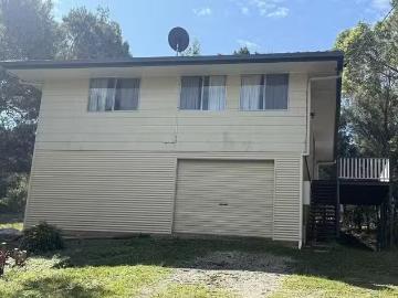 House to rent in Macleay Island - Terrace