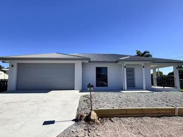 41 Sinclair Street, Bowen, QLD 4805