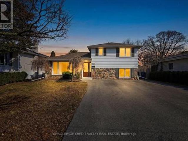 41 Staveley Crescent, Brampton, ON, L6W 2S1 house for sale | Listing ID W13856 | Royal LePage