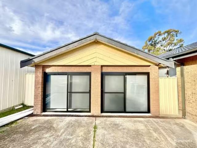 41A Othello Avenue, Rosemeadow House for rent Listed by Campb.
