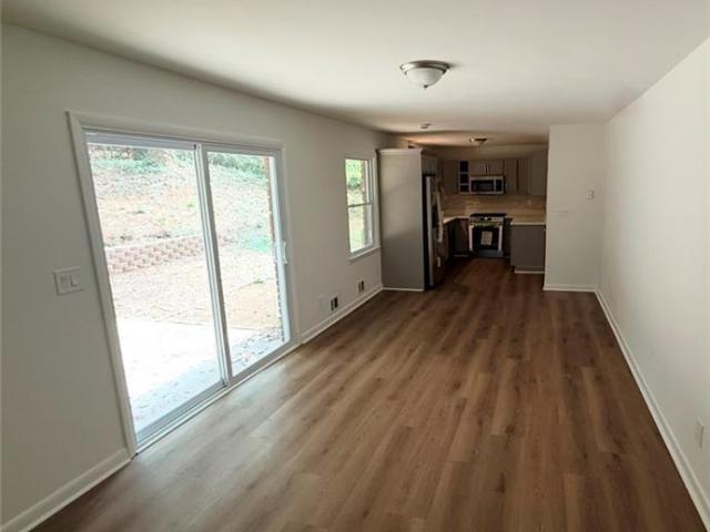 4205 Commodore Drive