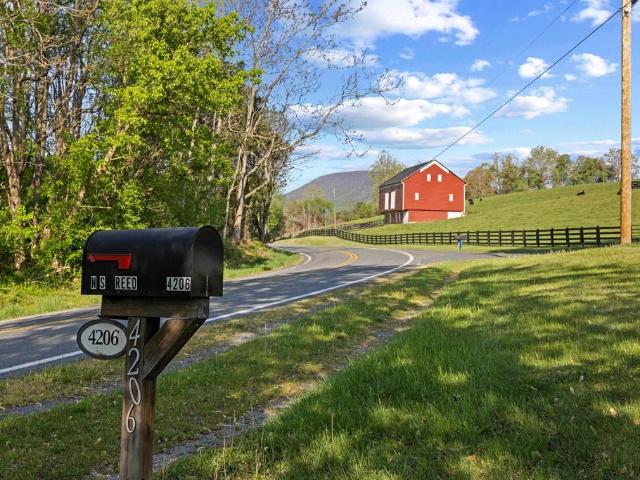 4206 Maury River Rd