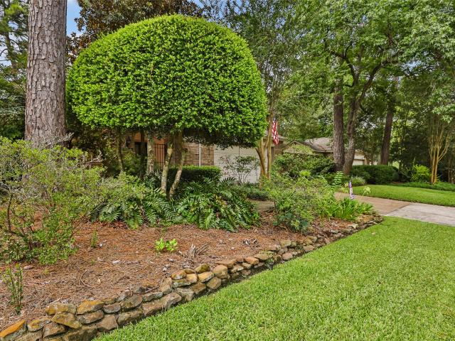 4206 Valley Glade Drive