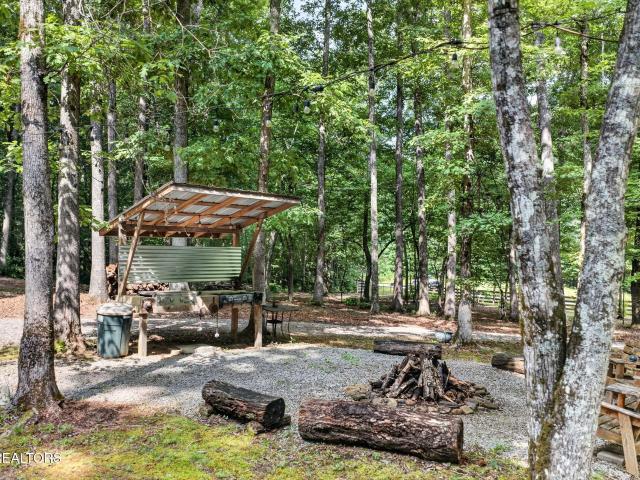 4207 Chapel Hill Rd