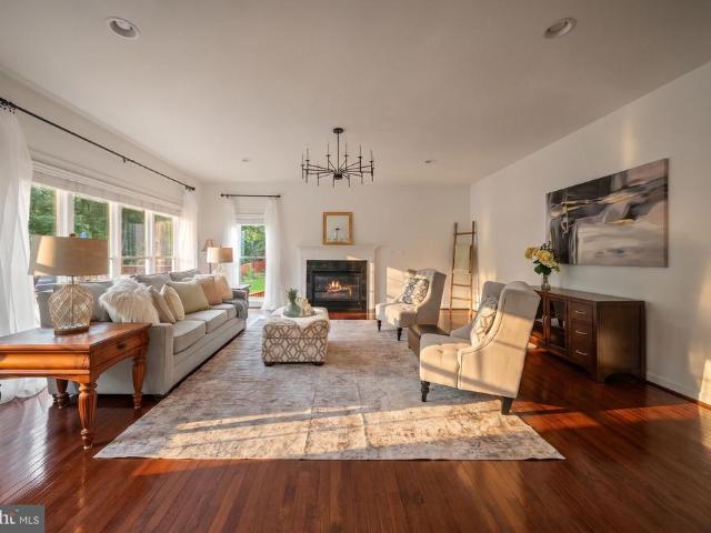 42080 Porch Light Drive