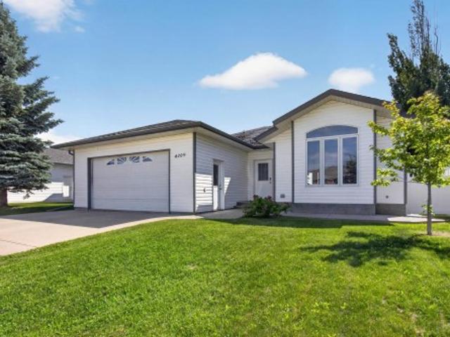 4209 46 Street, Vegreville, AB, T9C 1X7 house for sale | Listing ID E4496 | Royal LePage