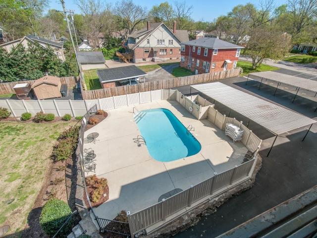 4200 West End Ave # 402
