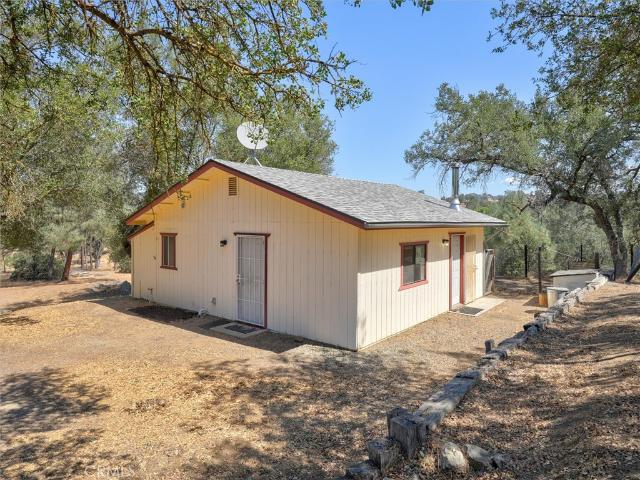 42025 Road 415
