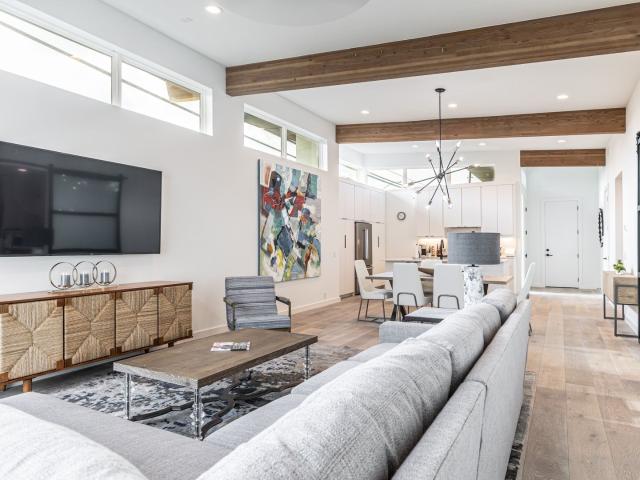 4202 Bonham Street, Dallas, TX