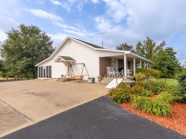 4202 Walnut Lane