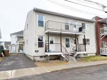 420 422 Rue St Claude, Drummondville, QC, J2B 1W8 investme.