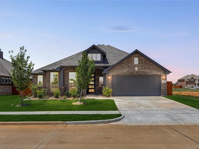 420 Carnero Dr, Granbury, TX 76048 | MLS #21245