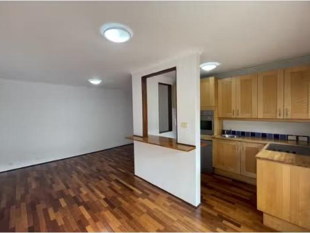 4/20 Bay Road, Russell Lea Apartment for rent Listed by Jhi C.