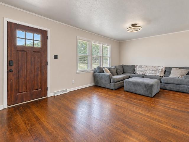 420 E Mulberry Street