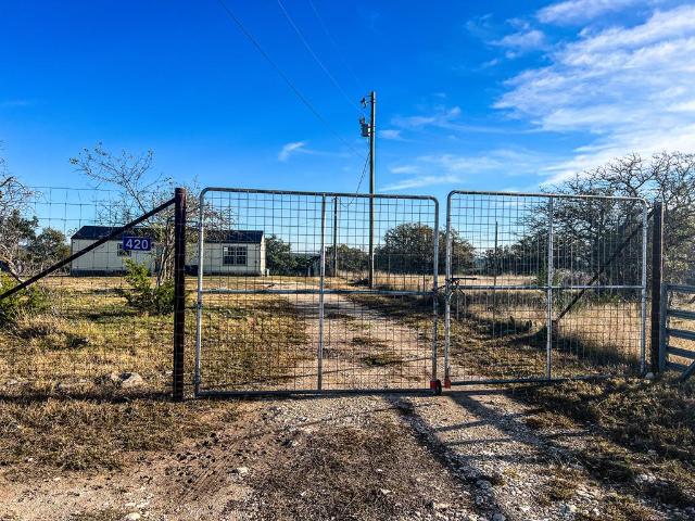 420 Ell Rd, Mountain Home, TX 78058 | MLS #124600