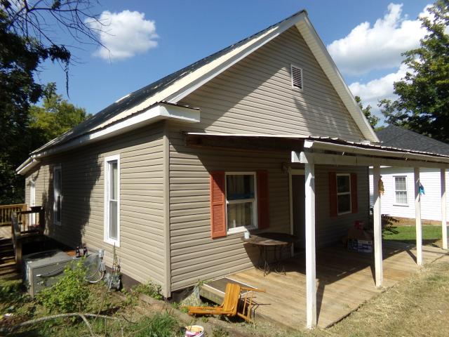 420 Maple St
