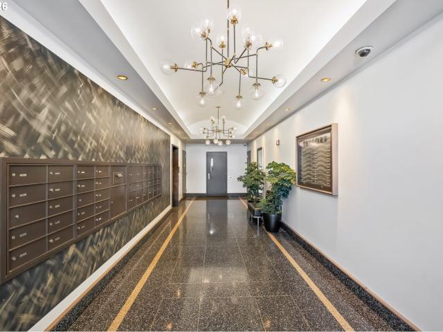 420 NW 11TH AVE # 720