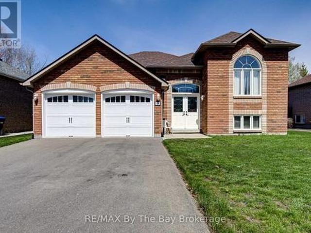 420 Ramblewood Drive, Wasaga Beach, ON, L9Z 1P3 house for sale | Listing ID S13085 | Royal LePage